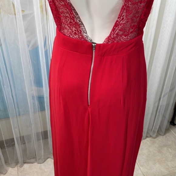 Elise Ryan Red Sleeveless Laced Sheer Maxi Occasion Dress - Picture 7 of 12